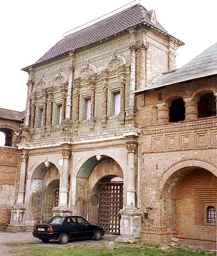  2001.